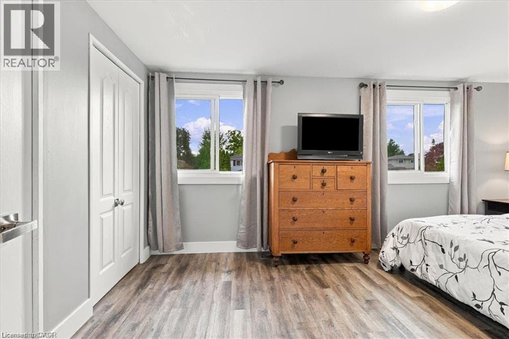 Detached for sale at 18 FOREST GLEN Court, Forest Heights, Kitchener, Ontario, photo 17