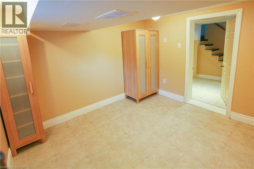 Multi-family for sale at 118 STRANGE Street, Cherry Hill, Kitchener, Ontario, photo 19