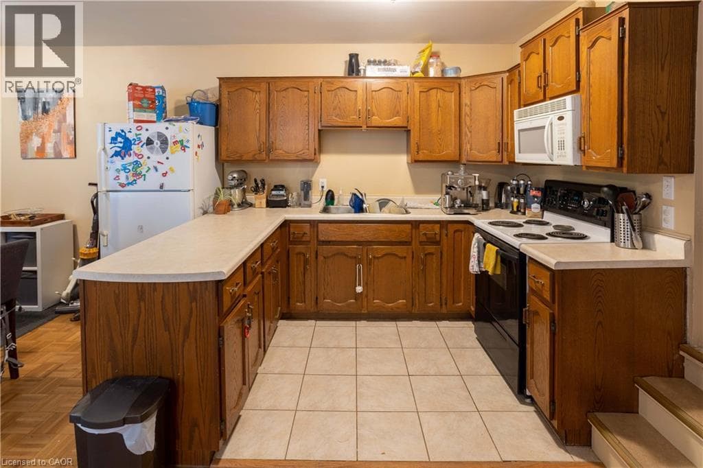 Multi-family for sale at 118 STRANGE Street, Cherry Hill, Kitchener, Ontario, photo 25