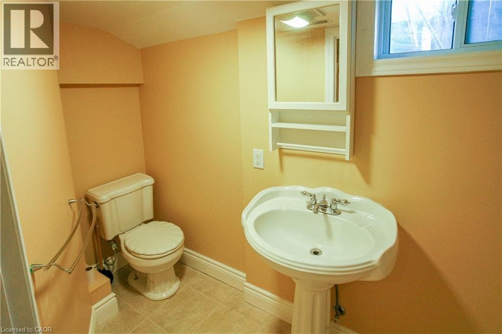 Multi-family for sale at 118 STRANGE Street, Cherry Hill, Kitchener, Ontario, photo 21