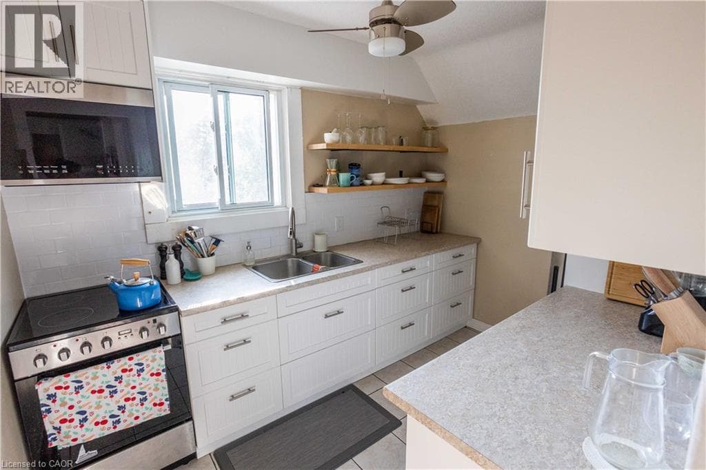 Multi-family for sale at 118 STRANGE Street, Cherry Hill, Kitchener, Ontario, photo 38