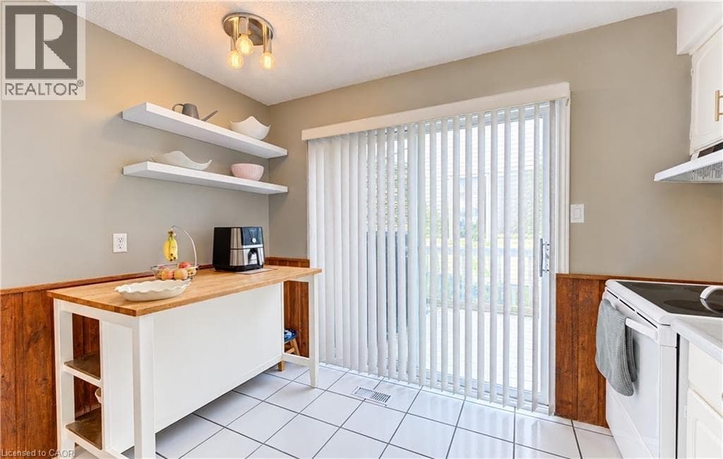 Detached for sale at 102 TOYNBEE Crescent, Forest Heights, Kitchener, Ontario, photo 14