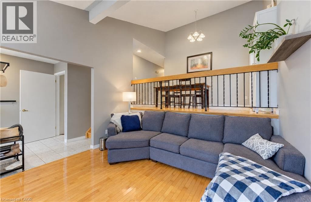 Detached for sale at 102 TOYNBEE Crescent, Forest Heights, Kitchener, Ontario, photo 4