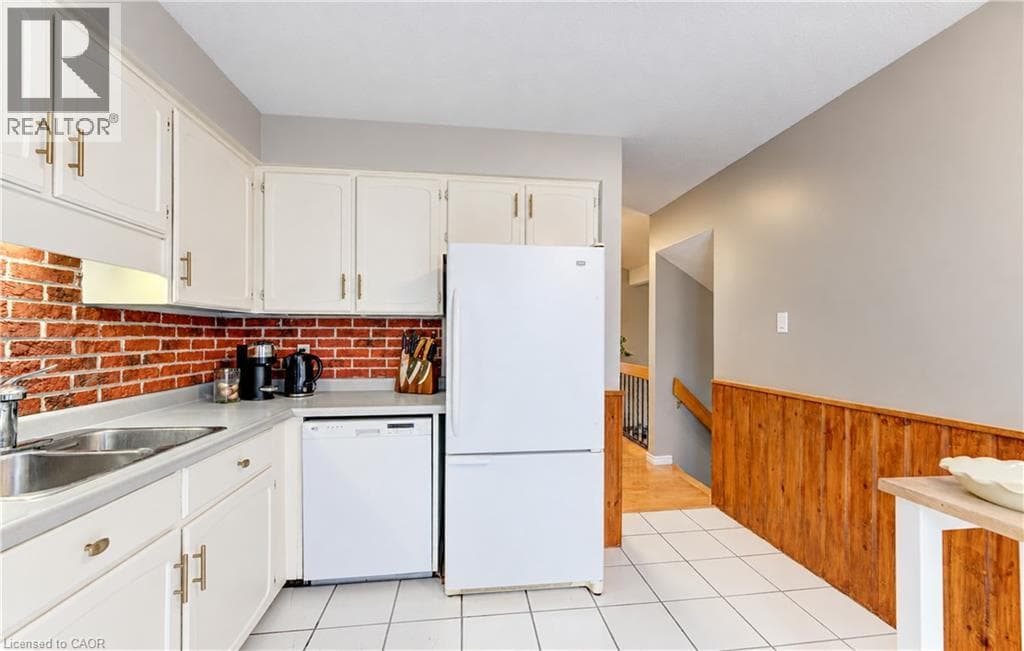 Detached for sale at 102 TOYNBEE Crescent, Forest Heights, Kitchener, Ontario, photo 15