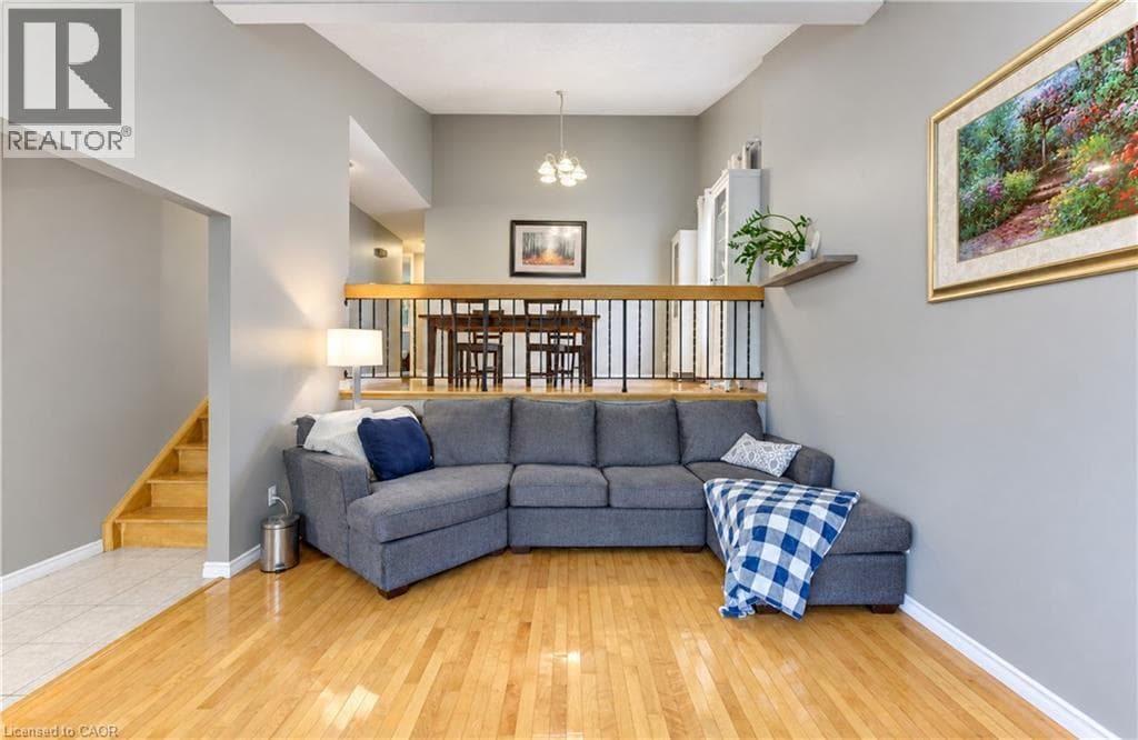 Detached for sale at 102 TOYNBEE Crescent, Forest Heights, Kitchener, Ontario, photo 7