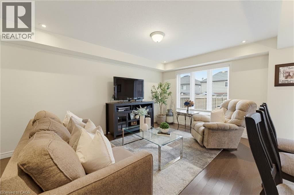 Townhouse for sale at 34 FREER Drive, Ayr, North Dumfries, Ontario, photo 6
