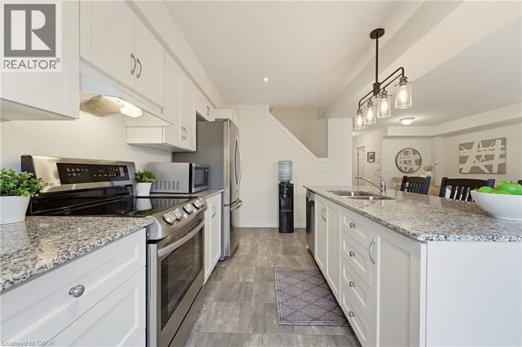 Townhouse for sale at 34 FREER Drive, Ayr, North Dumfries, Ontario, photo 9