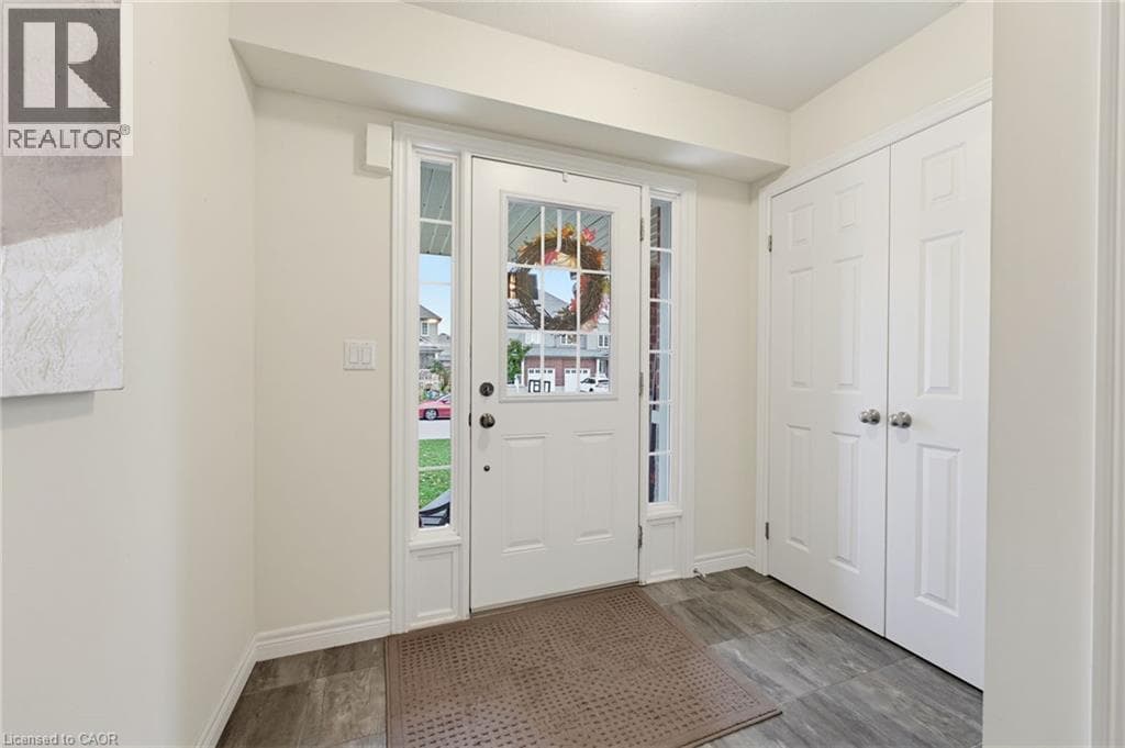 Townhouse for sale at 34 FREER Drive, Ayr, North Dumfries, Ontario, photo 4