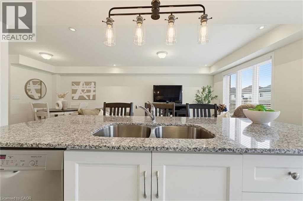 Townhouse for sale at 34 FREER Drive, Ayr, North Dumfries, Ontario, photo 11