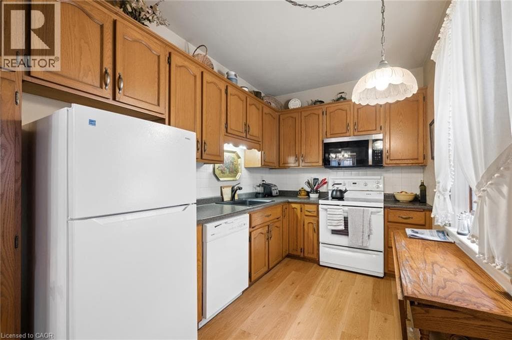 Detached for sale at 62 HEINS Avenue, Victoria Park, Kitchener, Ontario, photo 13