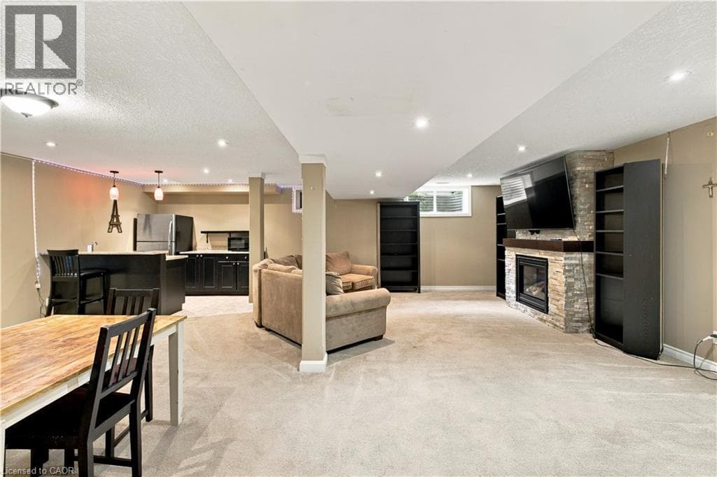 Detached for sale at 697 RHINE FALL Drive, Clair Hills, Waterloo, Ontario, photo 9