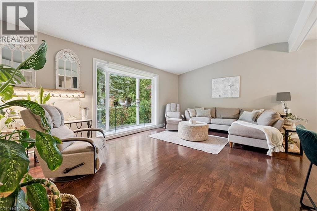 Detached for sale at 100 FOREST HILL Drive, Meinzinger Park-Lakeside, Kitchener, Ontario, photo 6
