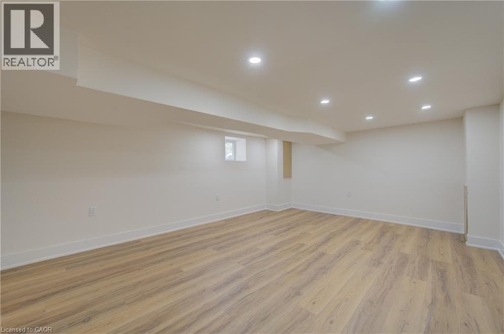 Semi-detached for sale at 26 RICHARDSON Street, St Andrews Hills, Cambridge, Ontario, photo 37