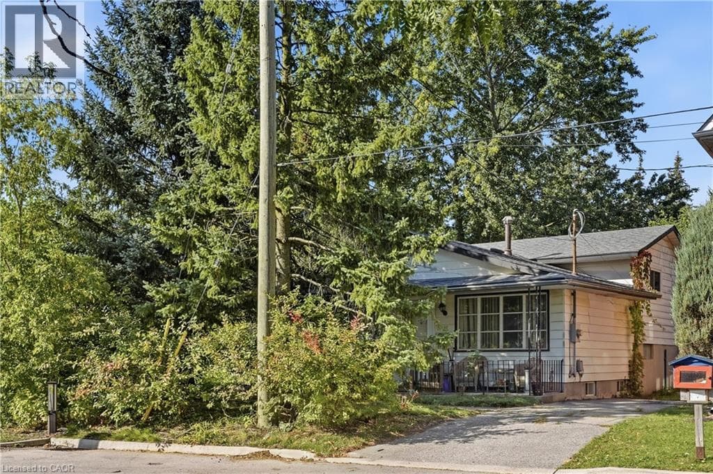 Detached for sale at 12 HILL Street, Mt. Hope Huron Park, Kitchener, Ontario, photo 4