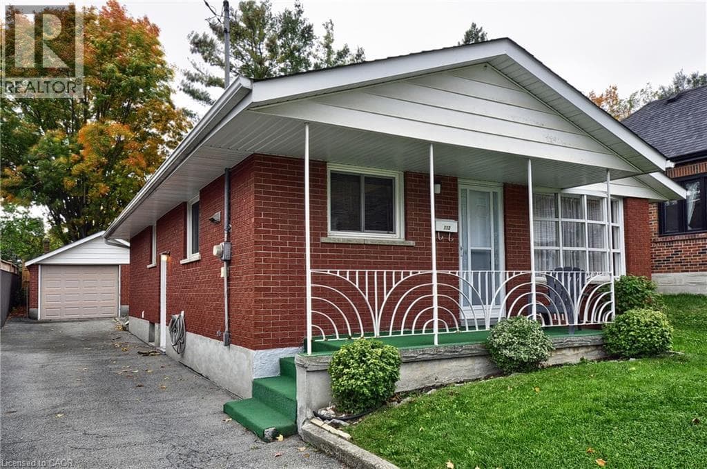 Detached for sale at 113 FIRST Avenue W, St Andrews Hills, Cambridge, Ontario, photo 3
