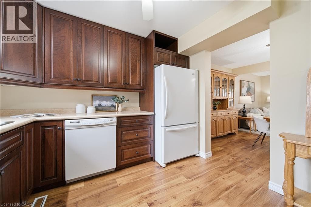 Townhouse for sale at 255 NORTHLAKE Drive Unit# 28, Lakeshore North, Waterloo, Ontario, photo 4