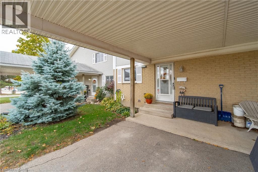 Townhouse for sale at 255 NORTHLAKE Drive Unit# 28, Lakeshore North, Waterloo, Ontario, photo 2