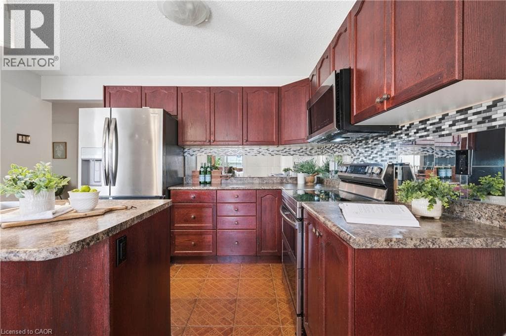 Detached for sale at 324 BEAUMONT Crescent, Grand River South, Kitchener, Ontario, photo 10