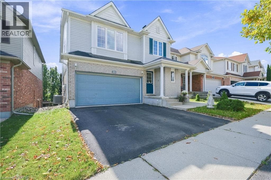 Detached for sale at 324 BEAUMONT Crescent, Grand River South, Kitchener, Ontario, photo 2