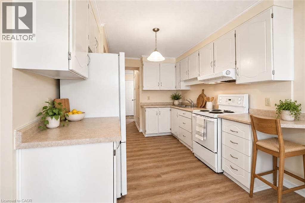 Townhouse for sale at 30 GREEN VALLEY Drive Unit# 114, Pioneer Park, Kitchener, Ontario, photo 6