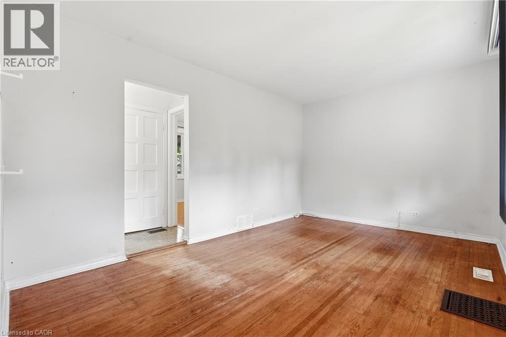 Detached for sale at 160 LORNE Crescent, Southdale, Kitchener, Ontario, photo 6