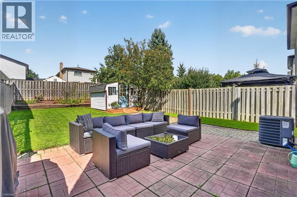 Detached for sale at 38 MEADOW WOODS Crescent, Forest Heights, Kitchener, Ontario, photo 9