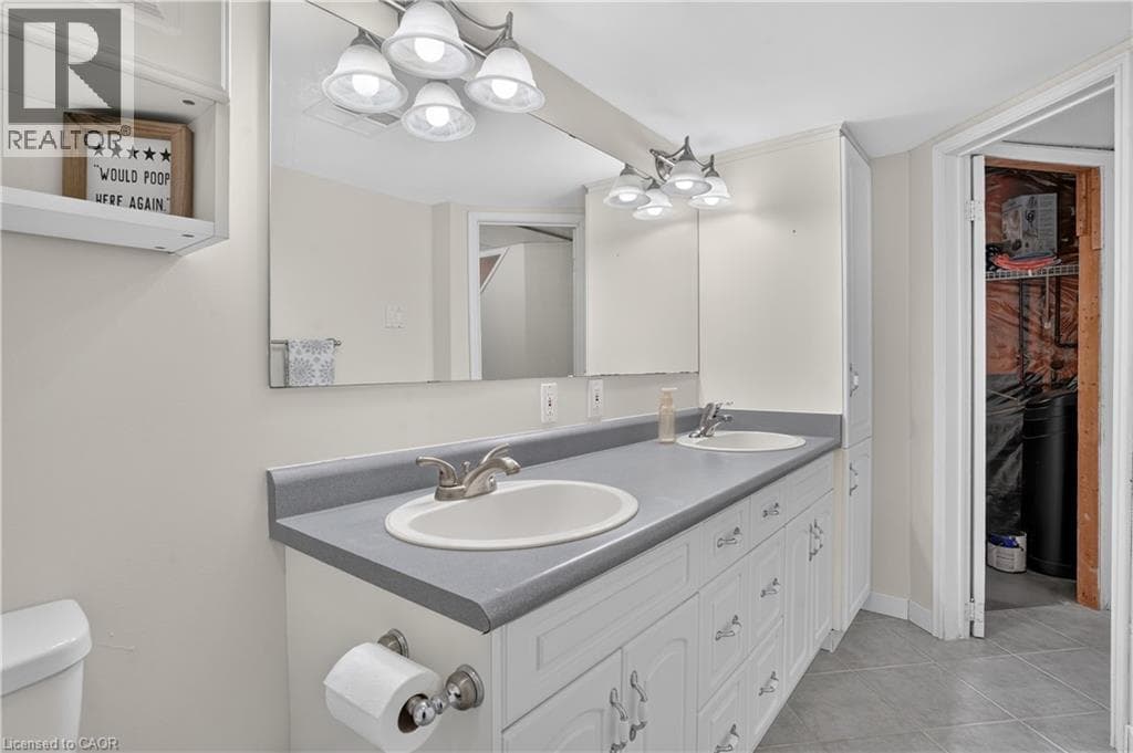 Detached for sale at 38 MEADOW WOODS Crescent, Forest Heights, Kitchener, Ontario, photo 47