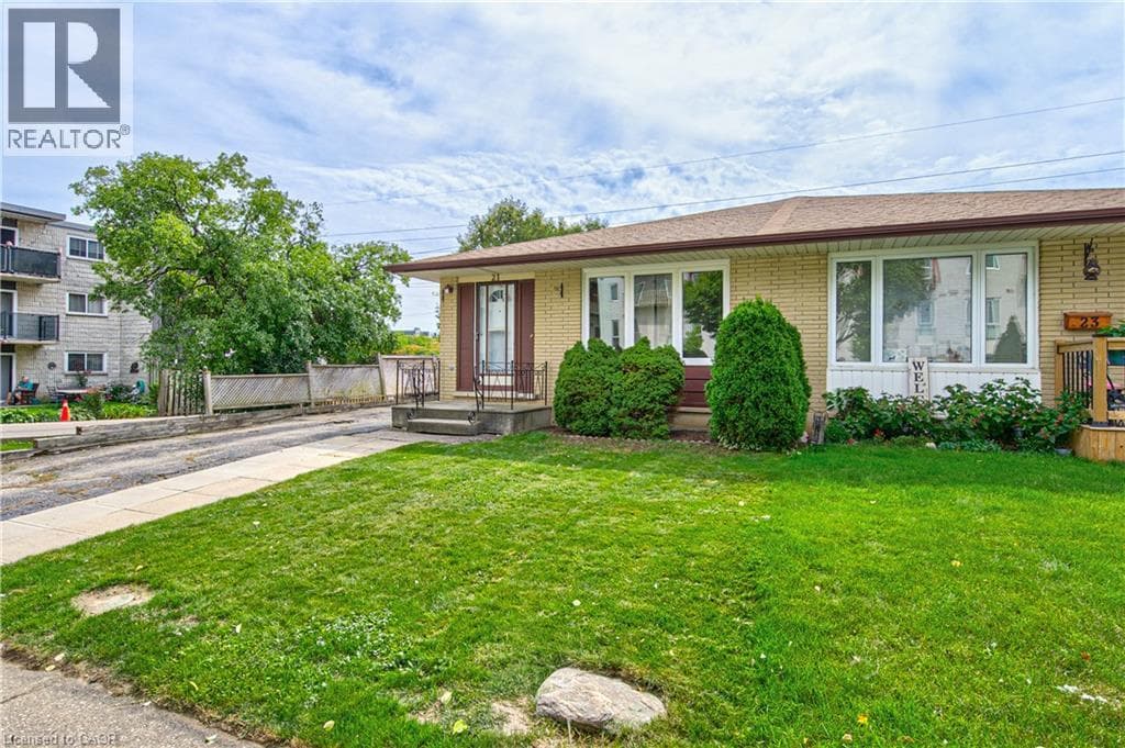Semi-detached for sale at 21 VICMOUNT Drive, Victoria Hills, Kitchener, Ontario, photo 2