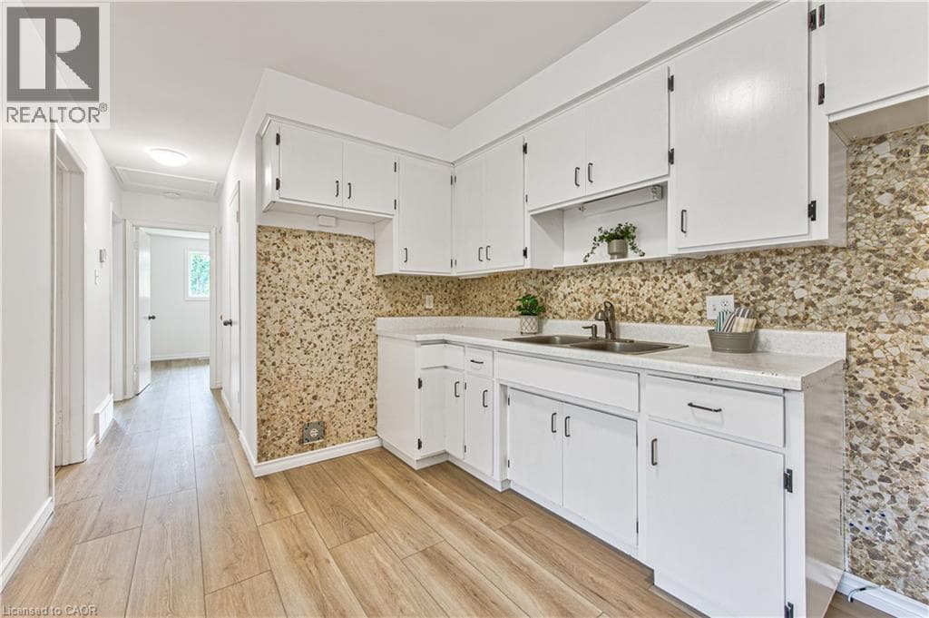 Semi-detached for sale at 21 VICMOUNT Drive, Victoria Hills, Kitchener, Ontario, photo 15