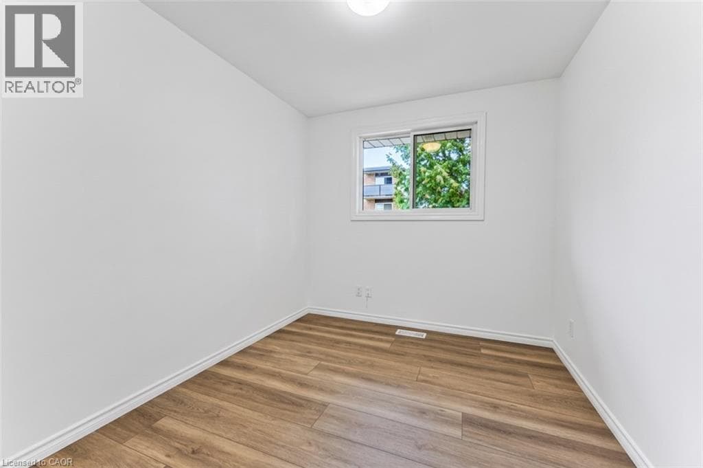 Semi-detached for sale at 21 VICMOUNT Drive, Victoria Hills, Kitchener, Ontario, photo 18