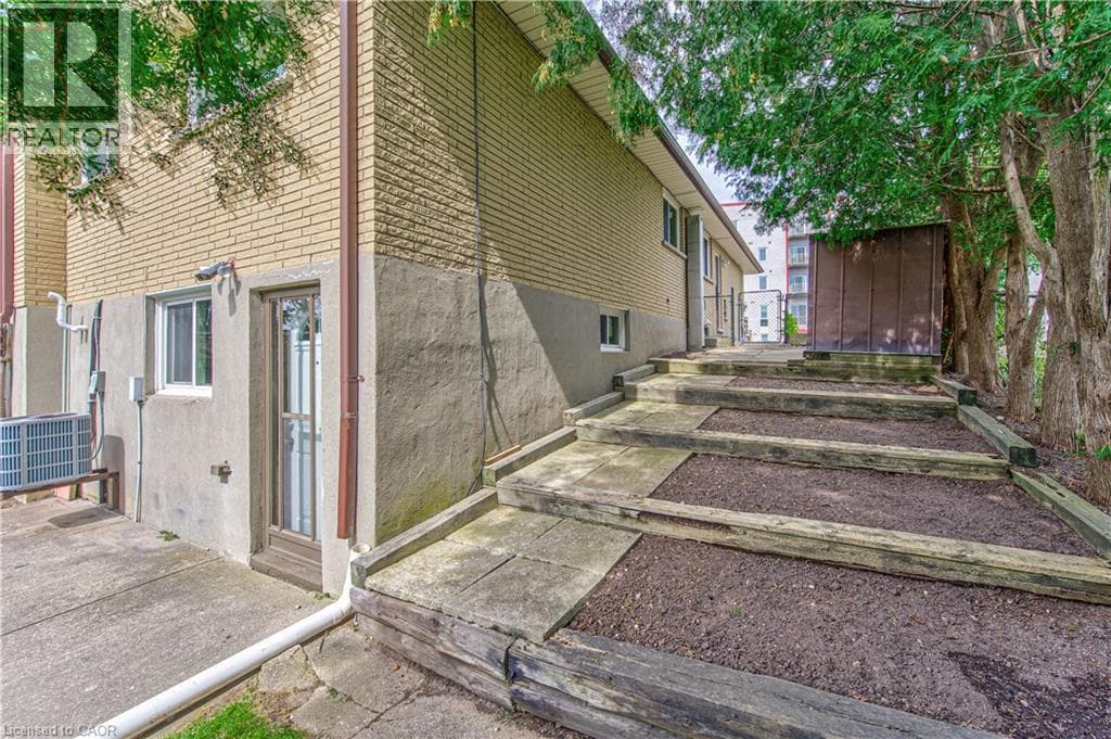 Semi-detached for sale at 21 VICMOUNT Drive, Victoria Hills, Kitchener, Ontario, photo 36