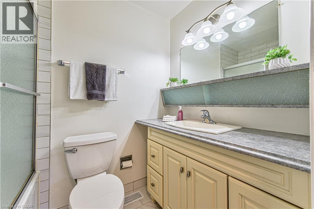Semi-detached for sale at 21 VICMOUNT Drive, Victoria Hills, Kitchener, Ontario, photo 20