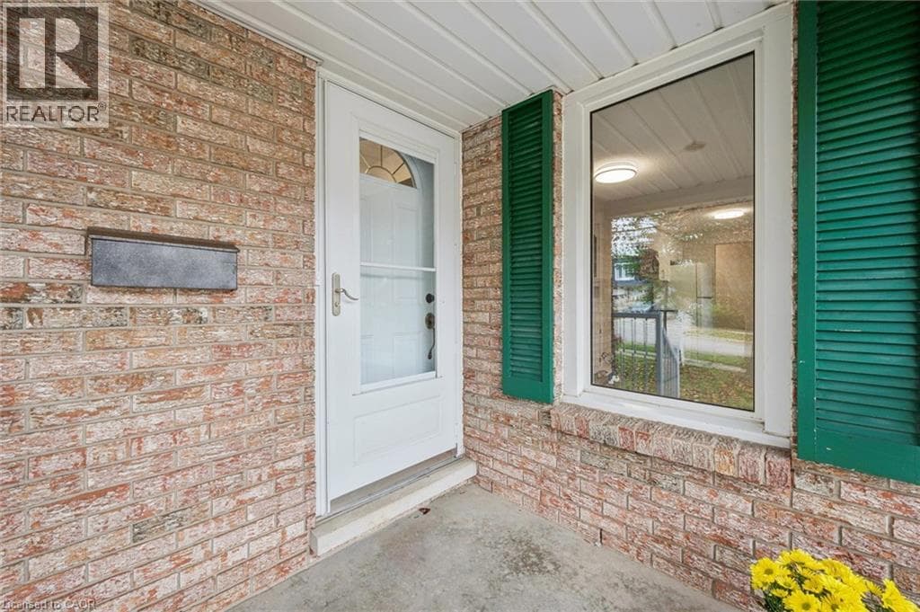 Detached for sale at 35 PEPPERWOOD Crescent, Chicopee, Kitchener, Ontario, photo 4