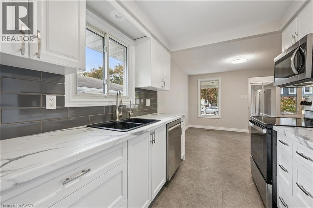Detached for sale at 35 PEPPERWOOD Crescent, Chicopee, Kitchener, Ontario, photo 16