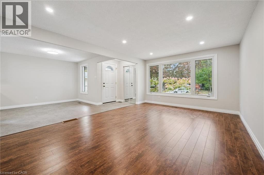 Detached for sale at 35 PEPPERWOOD Crescent, Chicopee, Kitchener, Ontario, photo 6