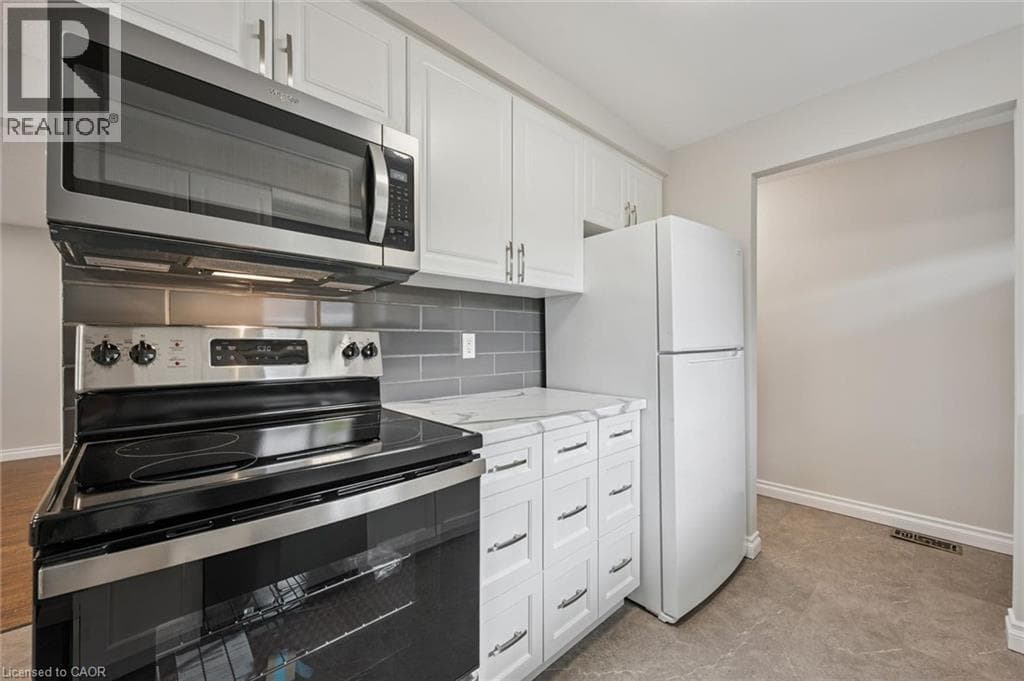 Detached for sale at 35 PEPPERWOOD Crescent, Chicopee, Kitchener, Ontario, photo 15