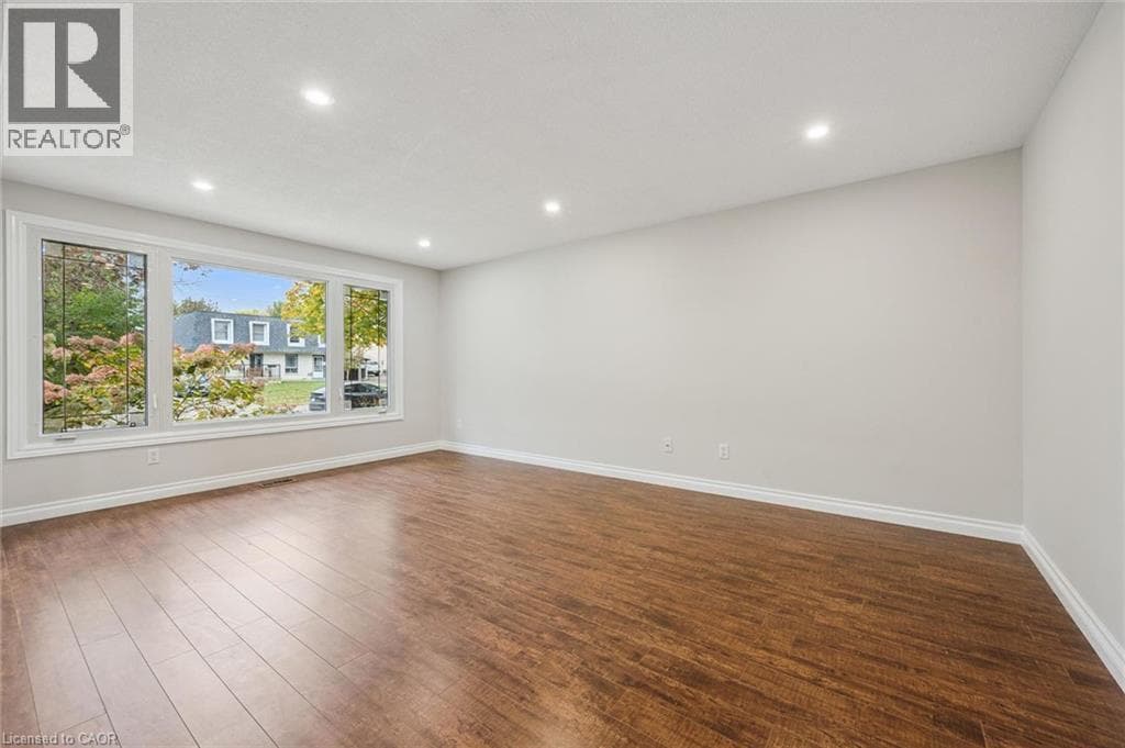 Detached for sale at 35 PEPPERWOOD Crescent, Chicopee, Kitchener, Ontario, photo 7