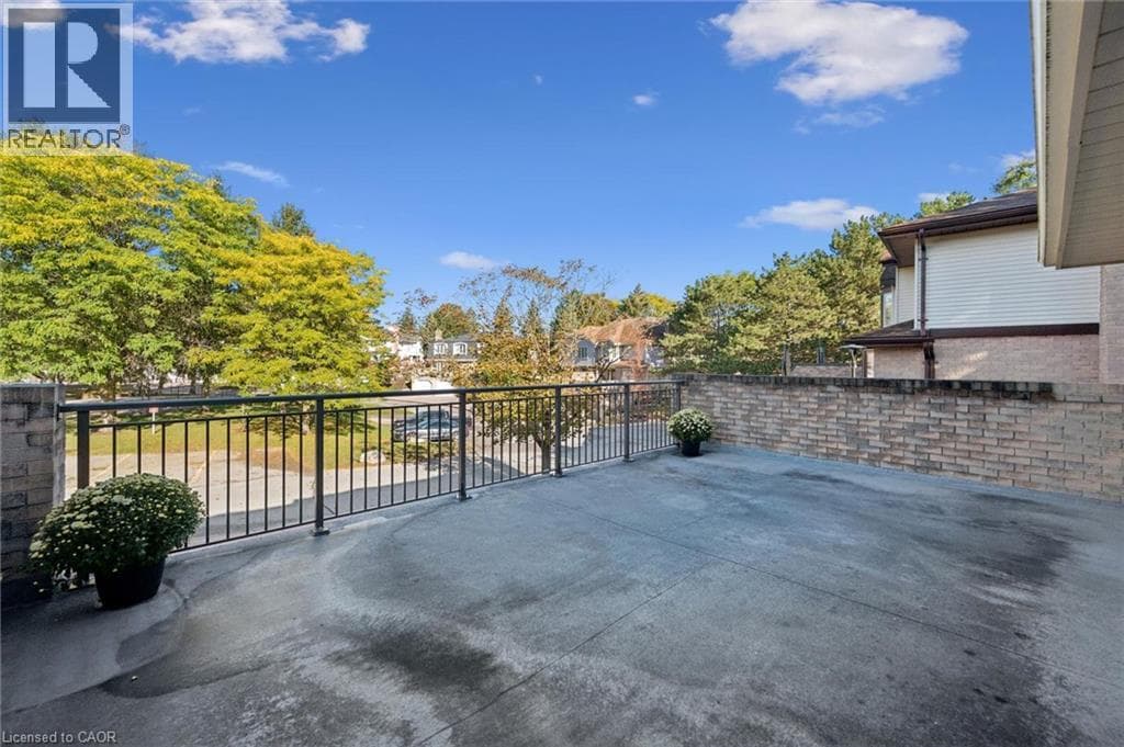 Townhouse for sale at 477 BEECHWOOD Drive Unit# 1, Rummelhardt, Waterloo, Ontario, photo 5