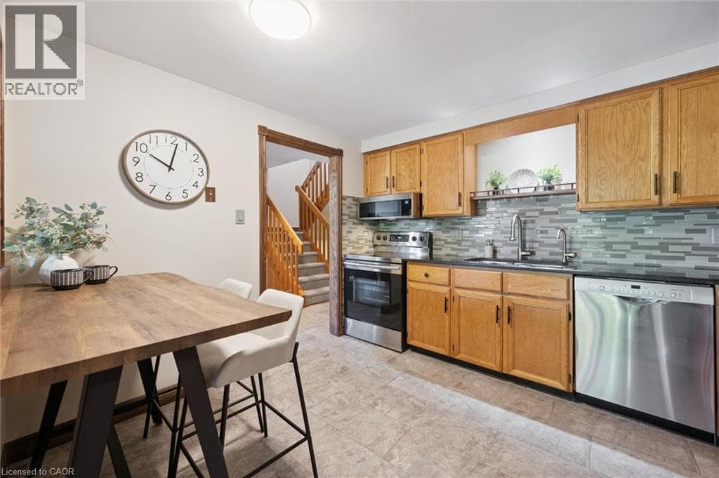 Townhouse for sale at 477 BEECHWOOD Drive Unit# 1, Rummelhardt, Waterloo, Ontario, photo 13