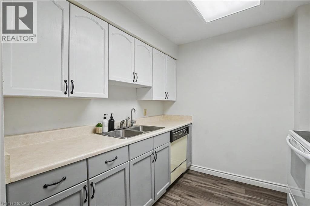 Apartment for sale at 20 ELLEN Street E Unit# 207, Civic Centre, Kitchener, Ontario, photo 4
