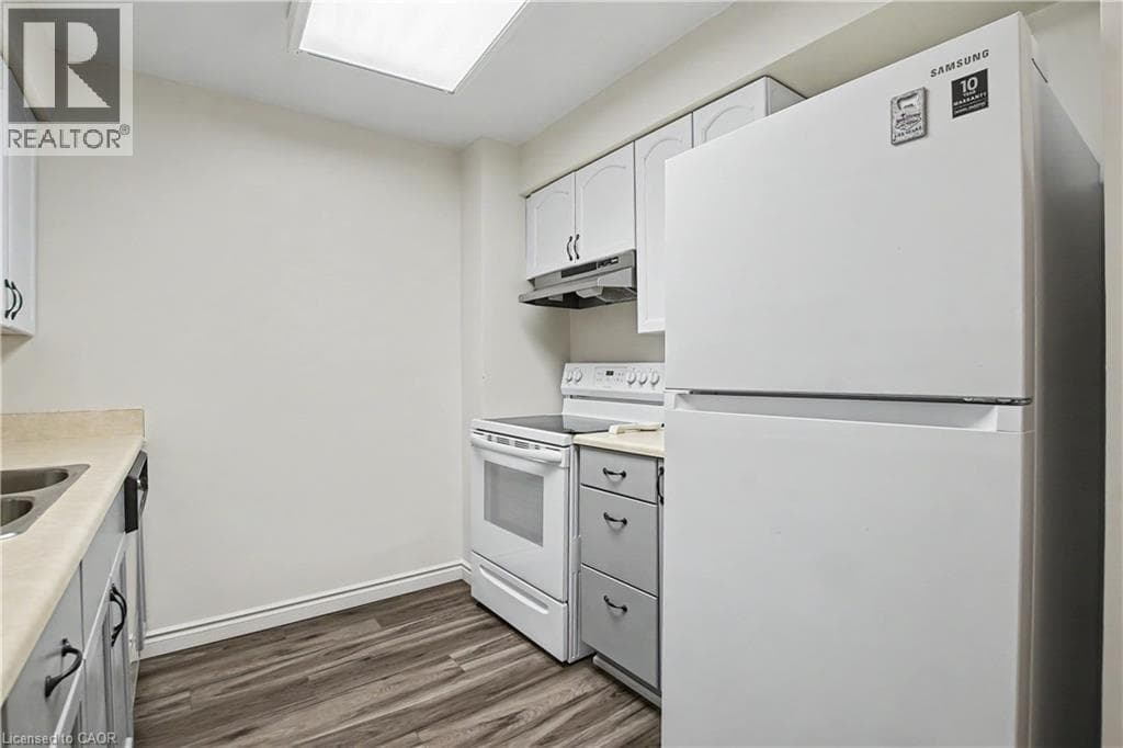 Apartment for sale at 20 ELLEN Street E Unit# 207, Civic Centre, Kitchener, Ontario, photo 6