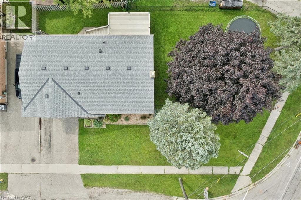 Detached for sale at 8 CHRISTIAN Street, Baden, Wilmot, Ontario, photo 33