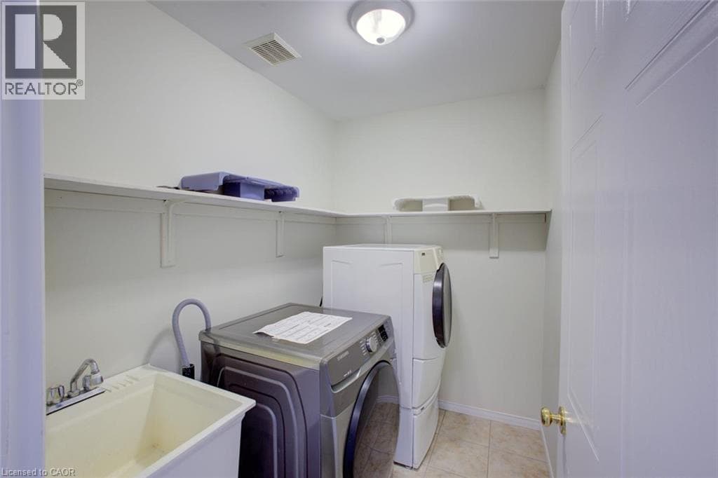 Detached for sale at 11 KROEGER Crescent, Cooper, Cambridge, Ontario, photo 40