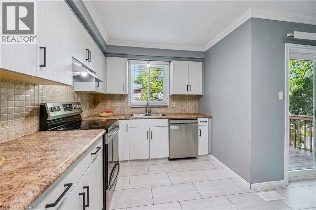 Semi-detached for sale at 78 OLD HURON Court, Pioneer Park, Kitchener, Ontario, photo 7