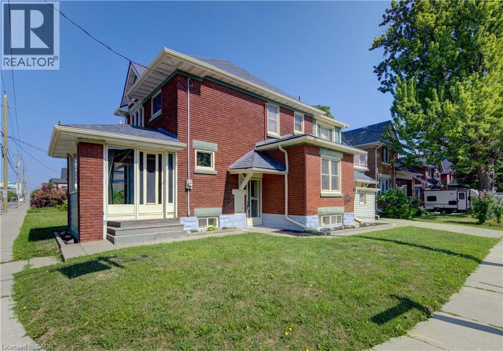 Detached for sale at 224 WEBER Street E, Auditorium, Kitchener, Ontario, photo 2