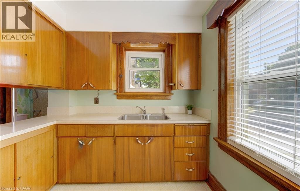 Detached for sale at 224 WEBER Street E, Auditorium, Kitchener, Ontario, photo 14