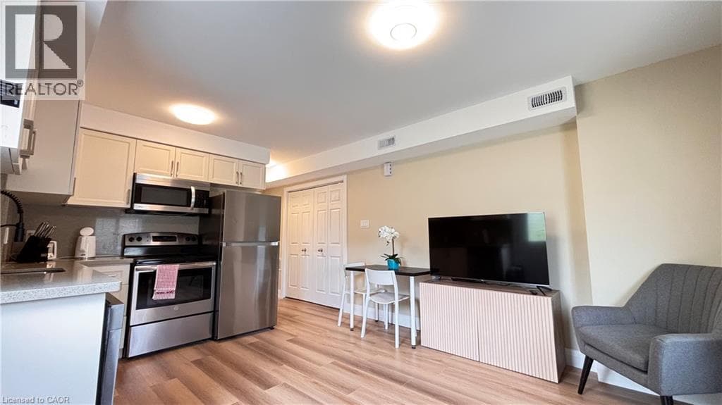 Townhouse for sale at 122 COURTLAND Avenue E Unit# 1, Mill Courtland Woodside Park, Kitchener, Ontario, photo 6