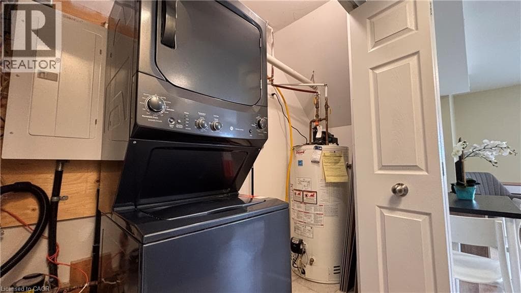 Townhouse for sale at 122 COURTLAND Avenue E Unit# 1, Mill Courtland Woodside Park, Kitchener, Ontario, photo 11