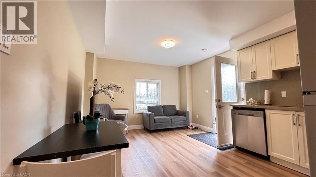Townhouse for sale at 122 COURTLAND Avenue E Unit# 1, Mill Courtland Woodside Park, Kitchener, Ontario, photo 3