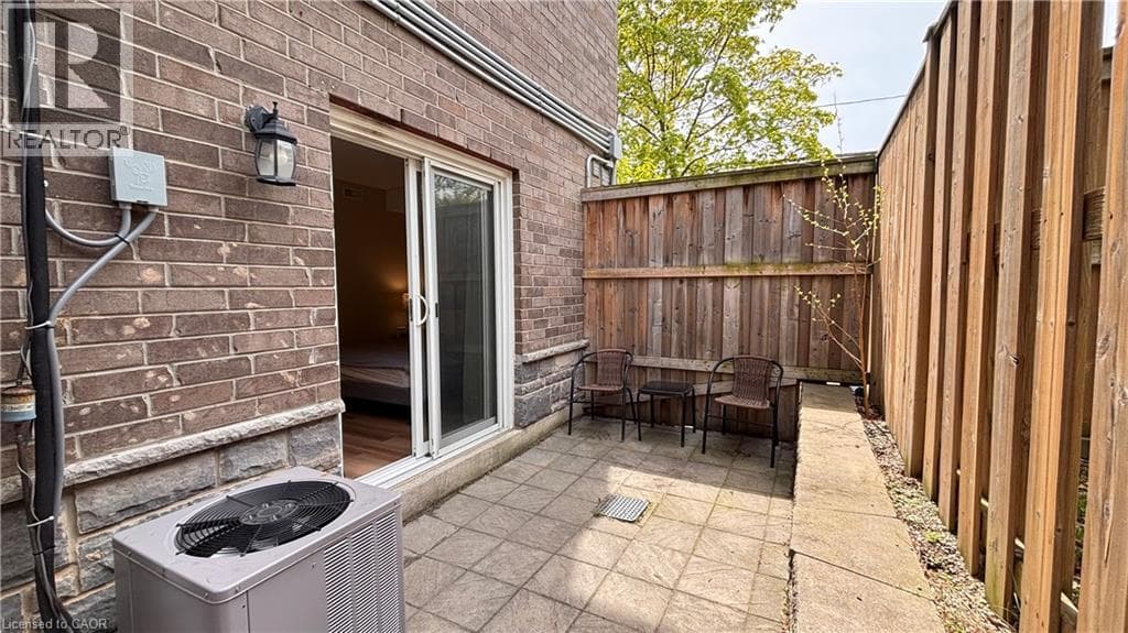 Townhouse for sale at 122 COURTLAND Avenue E Unit# 1, Mill Courtland Woodside Park, Kitchener, Ontario, photo 12
